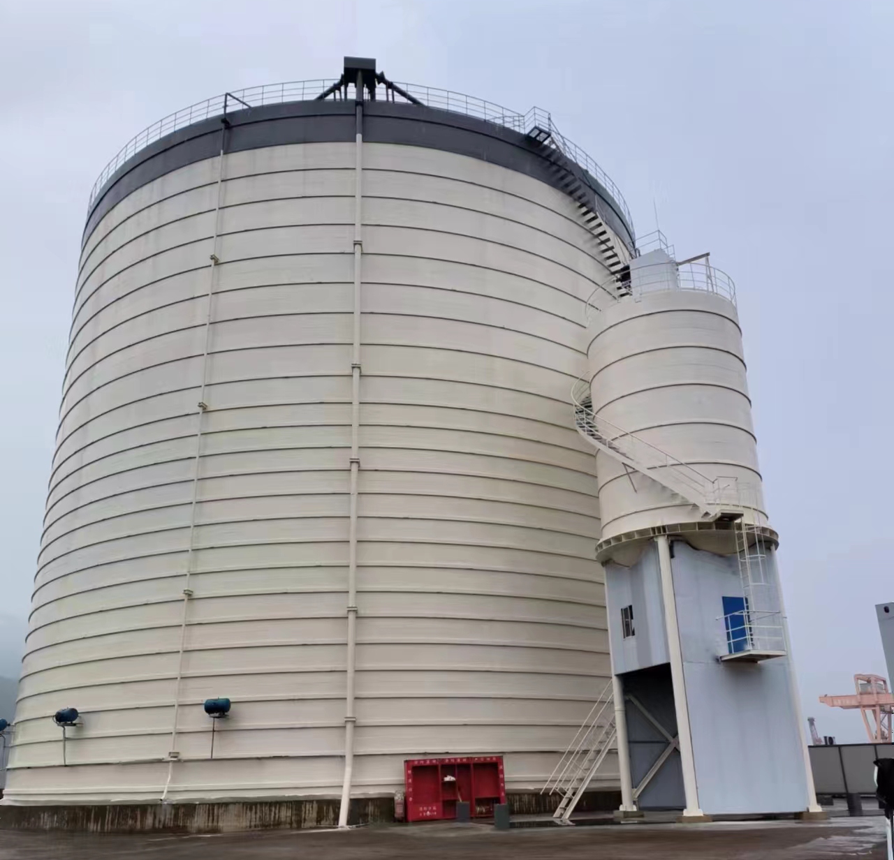 翔安10万吨水泥钢板库